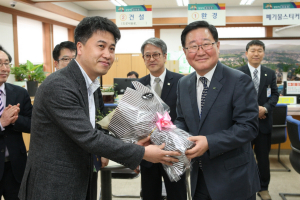 경주시,조석 한수원 사장 `경주시민 되다`