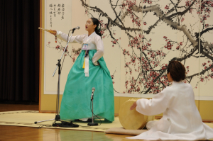경주 보문호반에서˝제5회 장월중선 명가 명창대회 및 추모공연˝ 