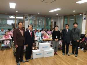민주평통 경주시협의회, 노인건강약품 전달 