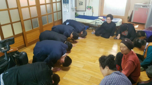 경주시 현곡면 청년회, 도.시의원과 함께 경로당 찾아 문안 인사 