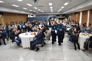 경주경찰서 `포돌이·포순이 개선복` 착복식 개최 