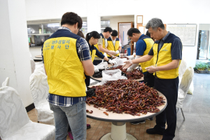 경주경찰서, 장애인 복지시설 찾아 `사랑나눔` 봉사활동 펼쳐 