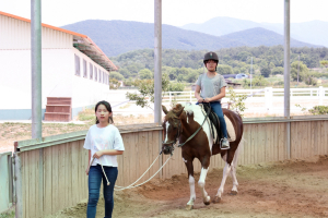 천북초 ˝호연지기를 기르는 승마체험교육현장을 다녀오다.˝ 