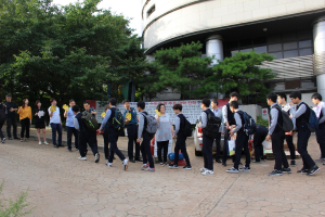 경주경찰서 `학교폭력 멈춰` 신라고 하이파이브 행사 실시 