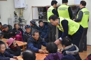 경북관광공사, 지역 어르신들께 따뜻한 `情` 한 끼 대접 