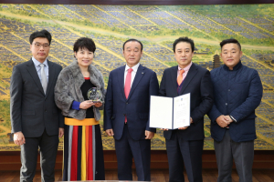 경주시, 취약계층 건강증진 공로 `경주시한의사회 감사패 수여` 