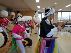 경주시 감포읍 생활개선회, 무사태평 만복 기원 `지신밟기` 