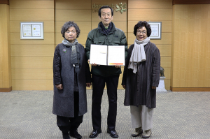 동국대 경주캠퍼스, 부산 달오선원 신도모임 옥봉회 장학기금 1,000만원 전달 