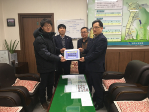 경주시 용강동청년회, 신입생 `사랑의 교복` 후원 