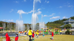 경주시 동궁원, 눈부신 봄의 선율에 춤추는 `음악분수` 가동 