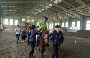서라벌대학교, 경주 푸른마을 장애인 재활승마교육 운영 