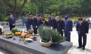 경주시, 호국 영령의 넋 기려 `충혼탑 위패 봉안식` 거행 