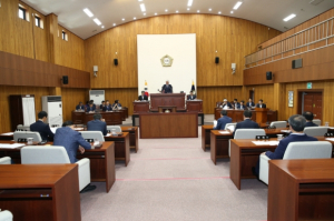 경주시의회, 제8대 의장단 선출 및 개원식 개최