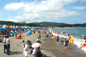 경주시 ˝청정동해바다 경주 해수욕장으로 놀러오세요˝ 