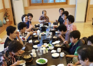 경주시 용강동, 귀하한정식 지역 어르신 삼계탕 대접 