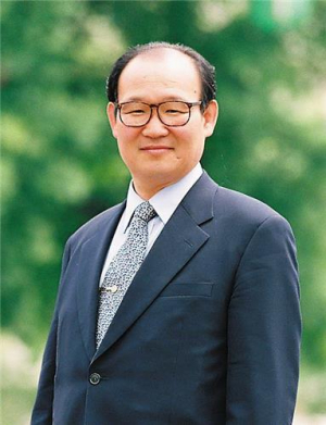 동국대 경주캠퍼스, 김선근 동국대 이사 `애장도서 500여권 기증` 