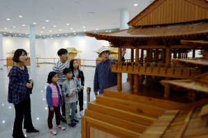 경주엑스포, 김범식 대목장 ˝불국사 대웅전. 밀양 영남루 1/10 미니어처로 만나보세요˝