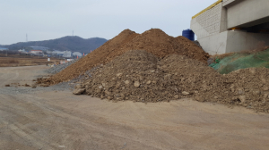중앙선 영천~신경주 복선전철 2공구 노반신설공사 비산먼지 `풀풀` 