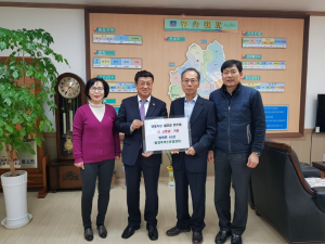 경주시 양북면,동경주색소폰협의회 이웃사랑 `쌀 교환권` 전달 