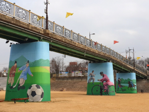 경주시, 서천 장군교 신라 역사 테마 벽화로 `새단장` 