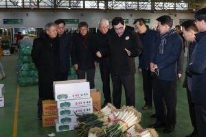 주낙영 경주시장, 서민의 3투어 `농산물공판장 경매현장 방문` 