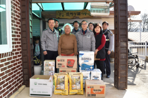 경주경찰서, 설맞이 `이웃사랑 나눔` 사회복지시설 위문 