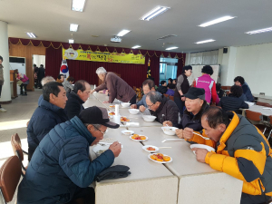경주시 양남면, 고향을 사랑하는 주부들의 모임 `사랑의 떡국 나눔` 