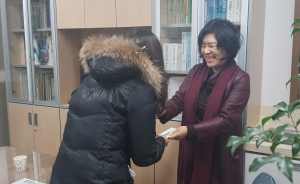 경주시 알영로타리클럽, 어려운 다문화세대돕기 성금 전달 
