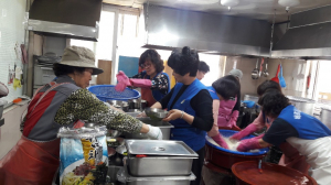 경주시 용강동 바르게살기위원회 `사랑의 국수 대접` 봉사 
