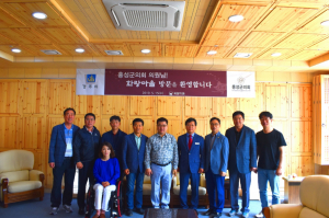 경주시, 홍성군의회 의원 일행 `화랑마을` 견학 방문 