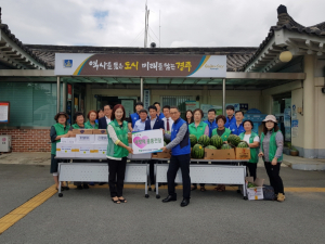 경주시 황남동 새마을부녀회.한수원 안전처, 초복맞아 경로당 `수박나눔` 