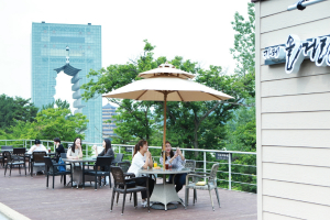 경주세계문화엑스포, 솔거미술관 품은 카페 ‘솔거랑’ 큰 인기 