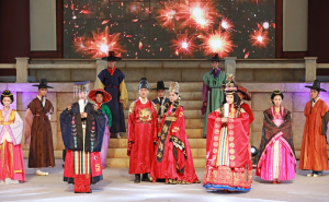 경주세계문화엑스포 대경대 실크로드 공연단 `한류 사극드라마 속 패션쇼`로 관객 매료 