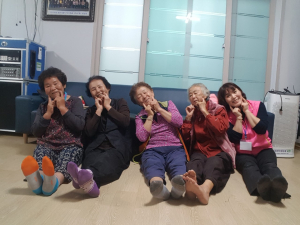 경주시 `경로당 행복도우미 사업` 순항 