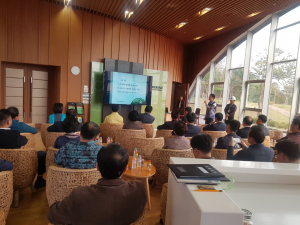 한국원자력환경공단, 연구원 방폐물 시료채취. 방사능값 재확인 