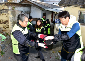 경북문화관광공사, 노사가 함께하는 ‘사랑의 연탄 나눔’ 봉사활동