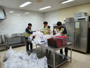한수원 월성원자력본부, 새해맞이 밑반찬 배달 봉사 