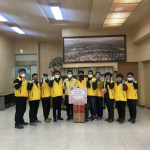 경주시 동천동 체육회, 코로나 극복 `성금 30만원.방재용 분무기 1대` 기탁 