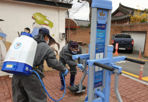 경주시, 야외운동기구 전수조사 `방역소독` 