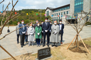 동국대 경주캠퍼스, 4.19혁명 기념식수 행사 개최 