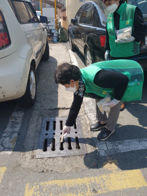 경주시 중부동, 새마을부녀회 취약지 일제 집중 방역소독 