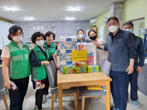 경주시 중부동 새마을부녀회, 동방지역아동센터 후원물품 지원 