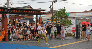 경주엑스포, 인피니티 플라잉 공연팀 ˝경주 핫플 황리단길을 뒤집어 놓으셨다˝ 