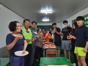 경주교육발전연구회, 소외계층과 함께하는 이웃사랑 나눔 `수박 잔치` 