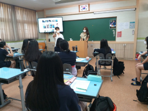 경주 선덕여고 ‘포스트 코로나를 설계하다’ 전문직업인 초청 진로특강 