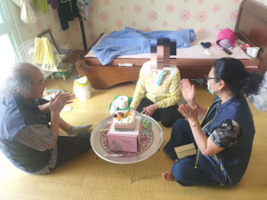 경주시 황성동, 독거노인 기념일 챙기기.안부전화사업 추진 