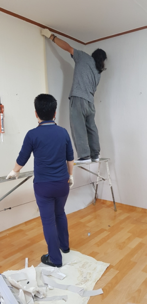 경주시 종합자원봉사센터 ‘찾아라 행복마을’ 경로당 환경개선 자원봉사 