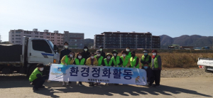 경주시 안강읍, 가을행락철 칠평천 환경정화활동 펼쳐 