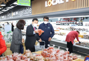 주낙영 경주시장, 불국사농협 로컬푸드 직매장 방문 `관계자 격려`