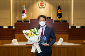배진석 경상북도의회 기획경제위원장 ˝2021 대한민국 글로벌크라운대상˝ 수상 
